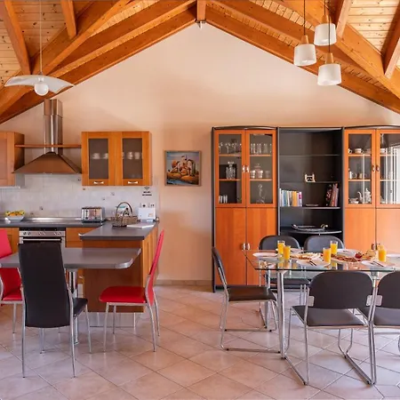 Grand Square Apartman Argosztóli